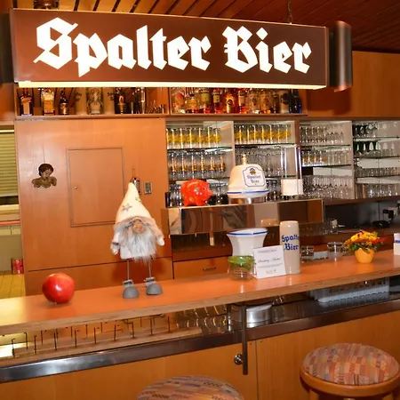 Gasthof Zum Hirschen * Petersaurach