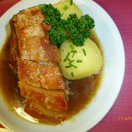 Estalagem Gasthof Zum Hirschen Petersaurach
